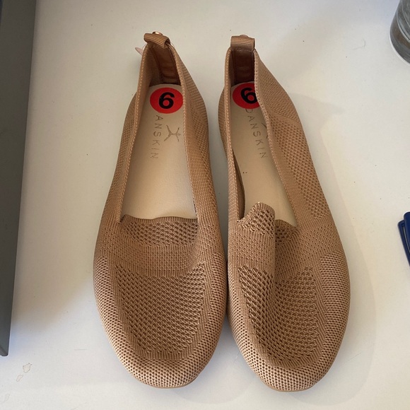 Danskin Women's Brown Knit Flats - Picture 1 of 5